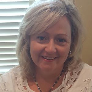 Meet your Posher, Lynn